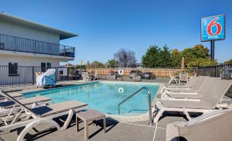 Motel 6 Arcata, CA – Cal Poly Humboldt