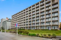 Country Inn & Suites by Radisson, Virginia Beach (Oceanfront), VA - parking