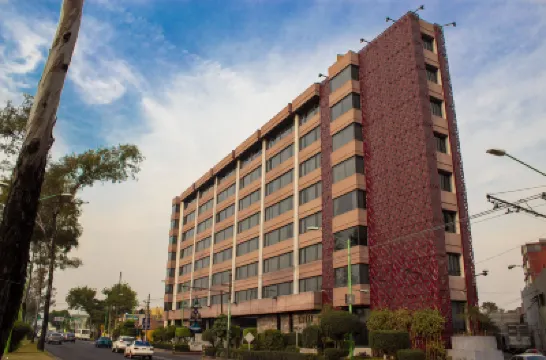 Hotel Brasilia Hotels near Autobuses Poniente Station