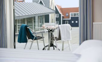 Roompot Hotel Marinapark Volendam