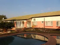 Wane Guest Lodge