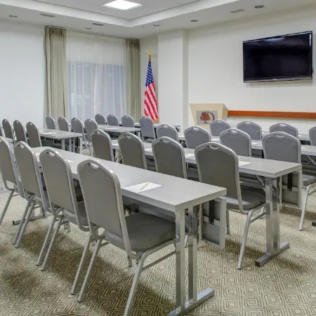 DoubleTree by Hilton Hotel Biloxi
