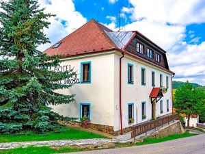 Hotel Stará škola na Šumavě