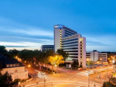 Webers - Das Hotel im Ruhrturm, Stefan Weber Gmbh Các khách sạn ở Essen