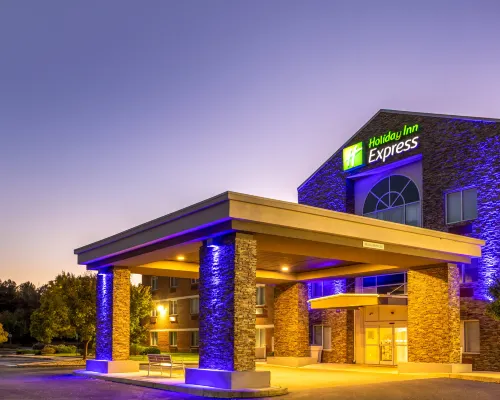 Holiday Inn Express & Suites SALISBURY - DELMAR by IHG Hotels in Delmar