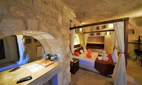Dedeli Konak Cave Hotel