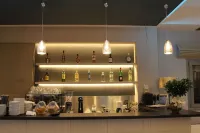 Achilles Hotel