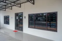 RedDoorz Syariah Near RS Soeradji Pemuda Klaten Hotels in Central Klaten