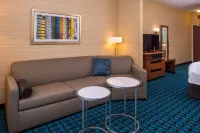 Fairfield Inn & Suites St. Louis Westport Hotels in Creve Coeur Township