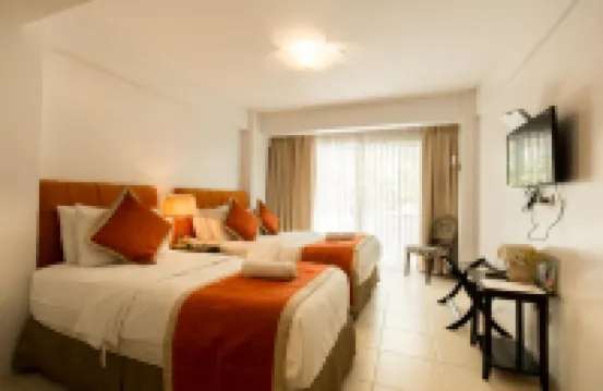 White House Beach Resort Hotels in 