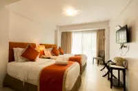 White House Beach Resort Hotel a 