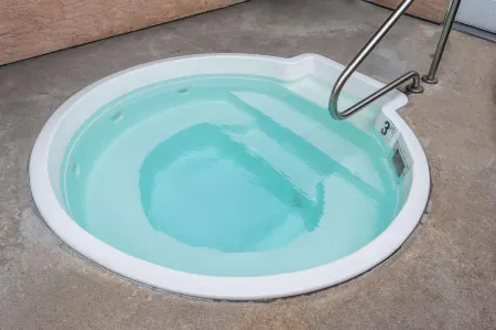 Super 8 by Wyndham Sicamous Отели в г. Сикамаус