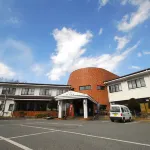 Hotel Kiso Onsen Kogane No Yu Glamping Ontake Отели в г. поселок Кисо