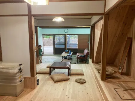 Guesthouse Shitanoe Отели рядом с достопримечательностью «Ryujin Onsen Motoyu annex»