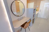 Emka Lodge Studio Room Apartement Surabaya Hotel a Dukuhpakis