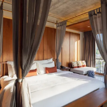 Hotel Gahn Khao Lak Отели рядом с достопримечательностью «Коралловый мыс»