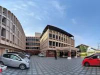 Portola Arabia Hotel - 停車場