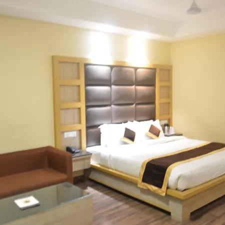 Tulip Tree Hotel