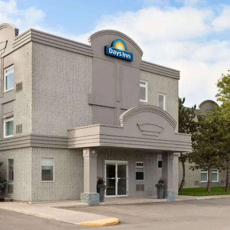 Days Inn by Wyndham Toronto West Mississauga