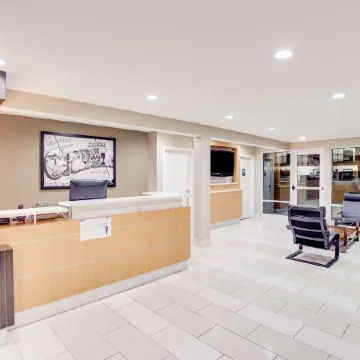 Super 8 by Wyndham Dalton