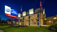 Best Western North Bay Hotel  Conference Centre Отели рядом с достопримечательностью «Laurentian Escarpment Conservation Area»