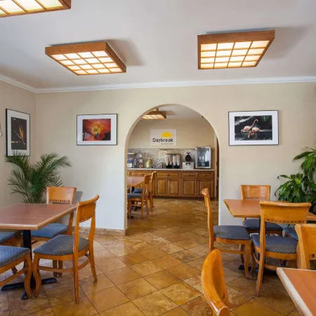 Days Inn by Wyndham Anaheim Near the Park