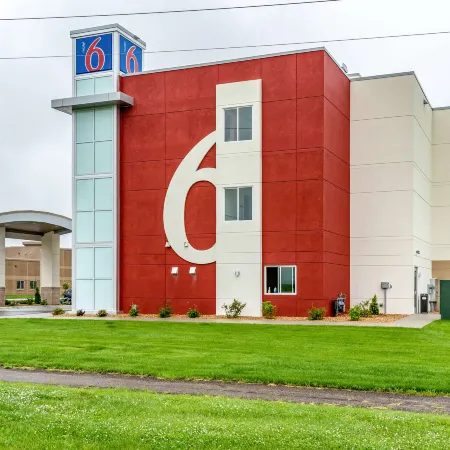 Motel 6 Mankato, MN