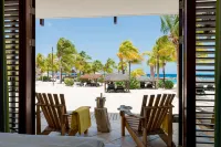 LionsDive Beach Resort - Strand