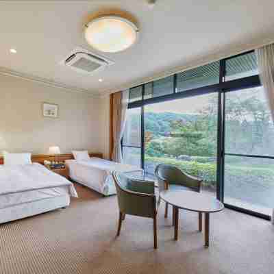 Hotel Lake Villa Rooms