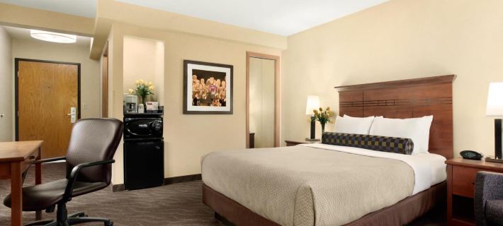 Quality Inn & Suites Hotels in Becker County