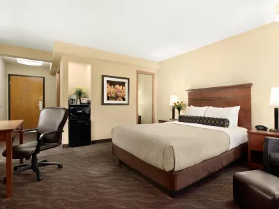 Quality Inn & Suites Các khách sạn ở Dunn Township