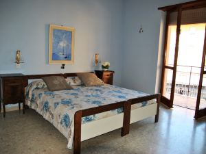 "casa Aurelia Flat in the Centre of Itri"