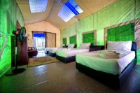 Orchard Go- Daddy Nature Safari Glamping Melaka Hotels in Brisu