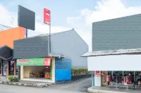 Hz Residence Hotels in Kahuripan