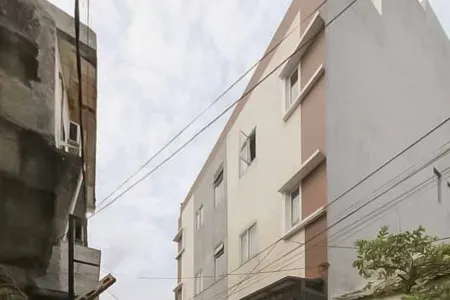 Sharon Guest House Отели в г. Andir