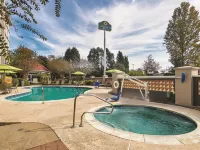 La Quinta Inn & Suites by Wyndham Atlanta Conyers Hotels in Conyers