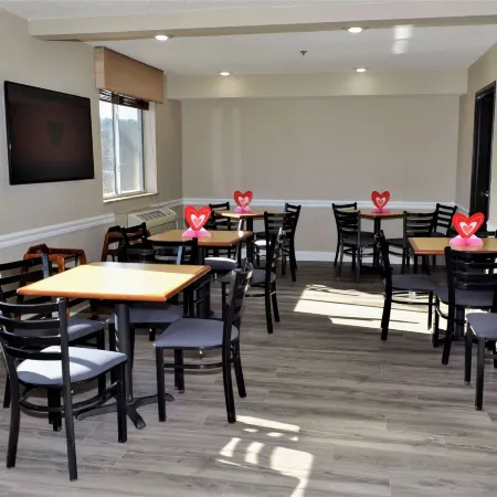 Super 8 by Wyndham Clearfield