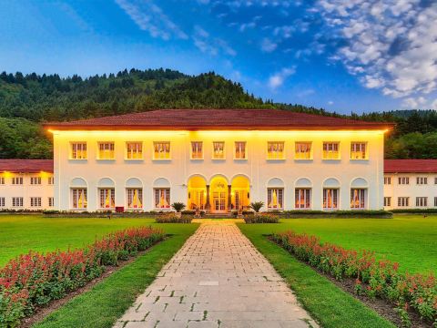 The LaLit Grand Palace Srinagar