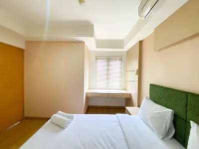 Comfort 2Br at 6Th Floor Metropark Condominium Jababeka Apartment فنادق في South Cikarang
