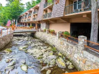 Quality Inn Creekside - Downtown Gatlinburg