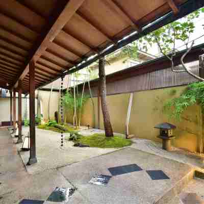 旅館 渋の湯 Hotel Exterior