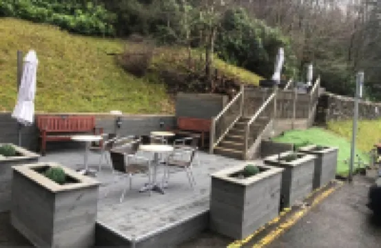 Loch Long Hotel Hotels in 