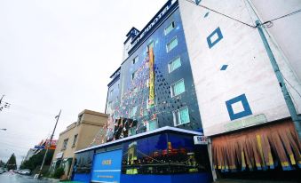 1. 울산 삼산동 더..