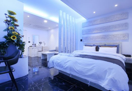 주차장 및 외부