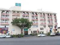 Le Roi Udaipur Hotels near Udaipur Train Station
