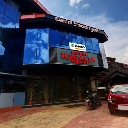 Itsy Hotels Regalia Grand, 500 Mtrs from Madikeri Fort