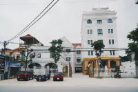 Minh Long Hotel