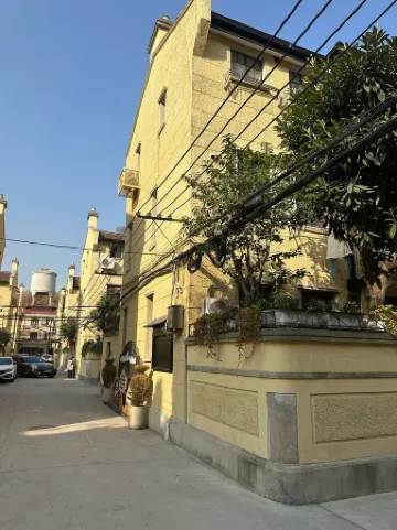 Houyi Homestay (Shaoxing Road)