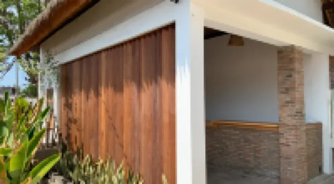 Roots Hotel Trawangan