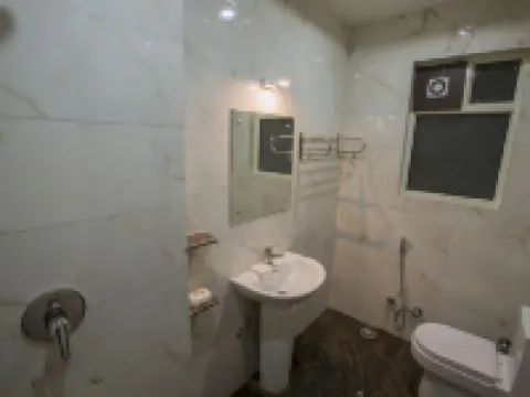 Hotel Nova Inn โรงแรมในมธุระ